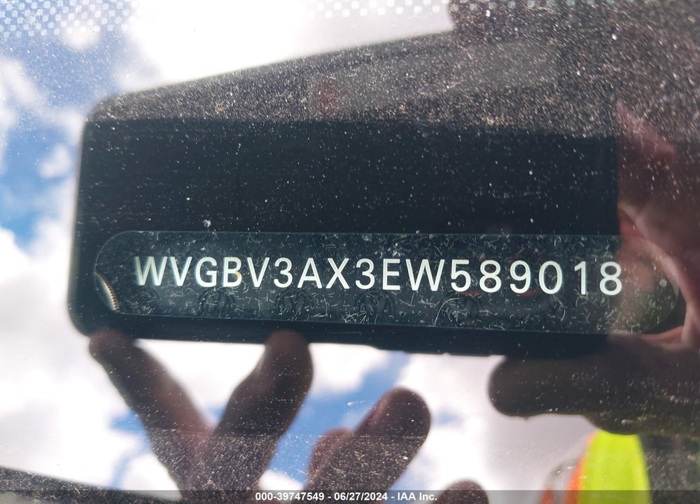 2014 VOLKSWAGEN TIGUAN S VIN: WVGBV3AX3EW589018