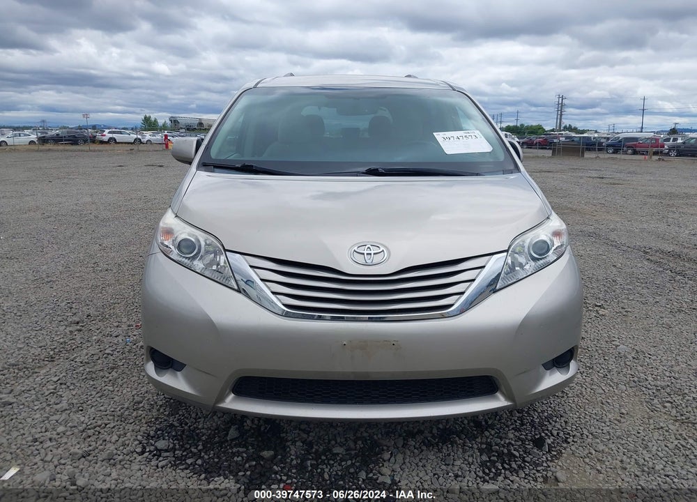 2015 TOYOTA SIENNA LE 8 PASSENGER VIN: 5TDKK3DCXFS574488