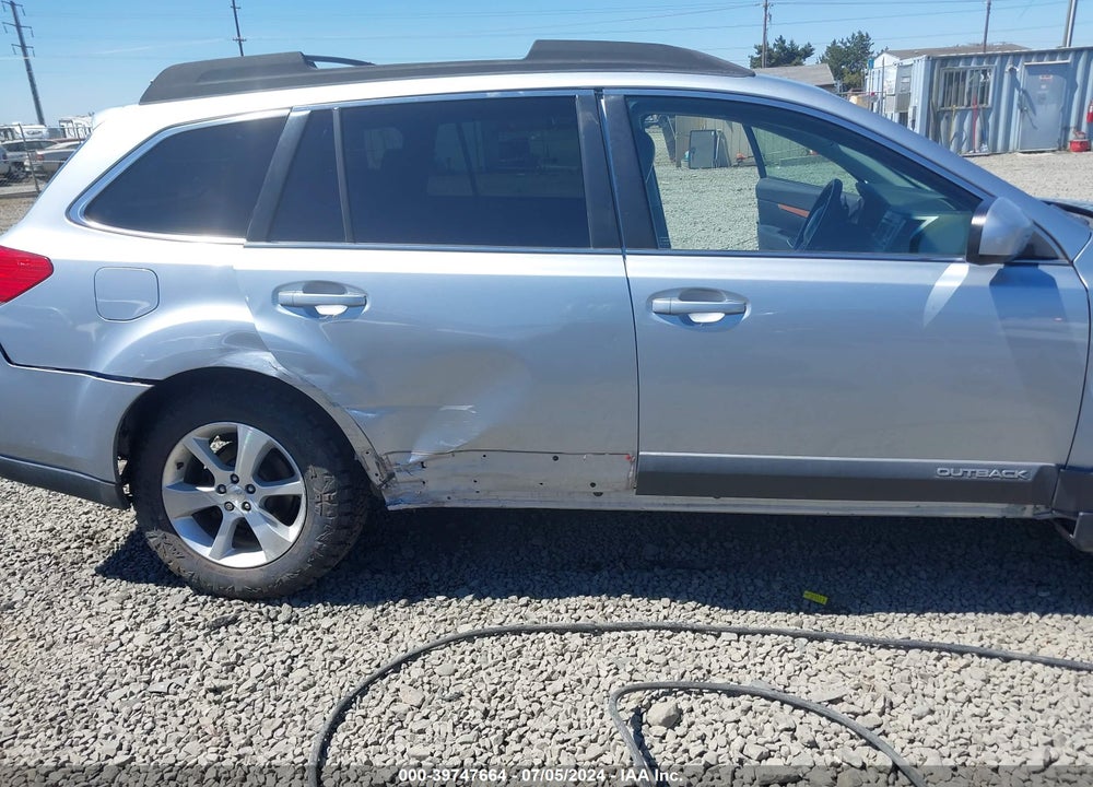 2014 SUBARU OUTBACK 2.5I LIMITED VIN: 4S4BRBKC3E3322053