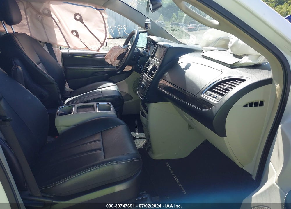 2016 CHRYSLER TOWN & COUNTRY TOURING VIN: 2C4RC1BG9GR221028