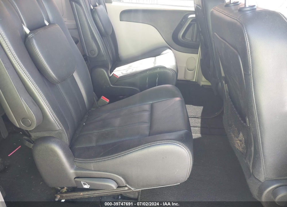 2016 CHRYSLER TOWN & COUNTRY TOURING VIN: 2C4RC1BG9GR221028