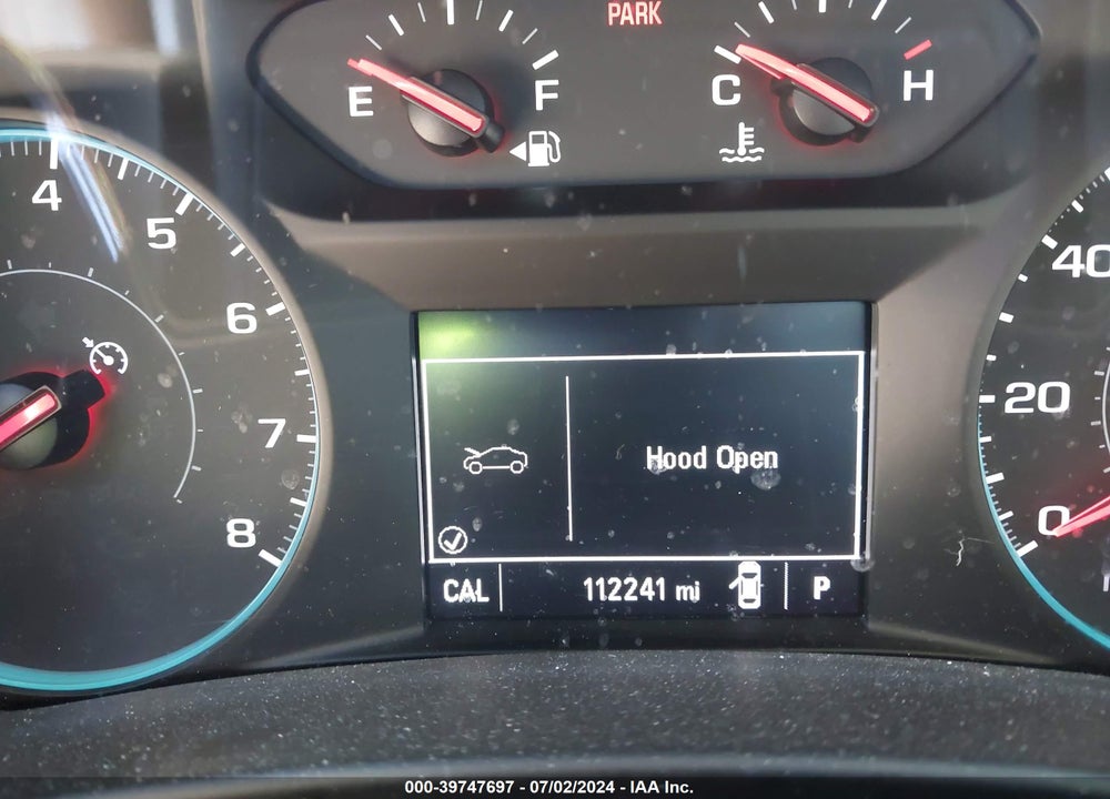 2018 CHEVROLET EQUINOX LT VIN: 2GNAXJEV8J6195601