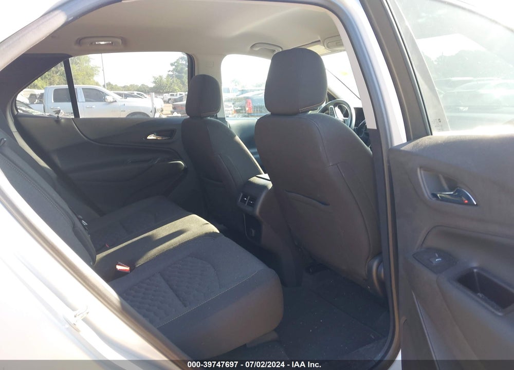 2018 CHEVROLET EQUINOX LT VIN: 2GNAXJEV8J6195601