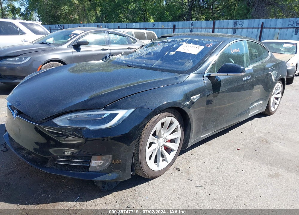 2016 TESLA MODEL S VIN: 5YJSA1E43GF160957