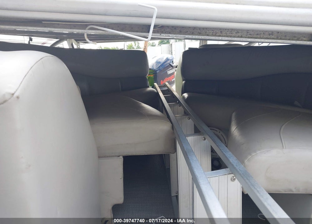 1989 BOAT TRAILER VIN: 1R0BP2825K1904867