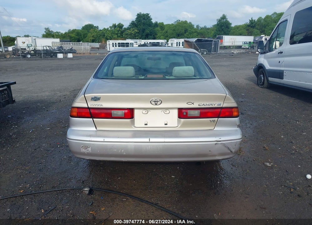 1999 TOYOTA CAMRY VIN: JT2BF22K3X0158854