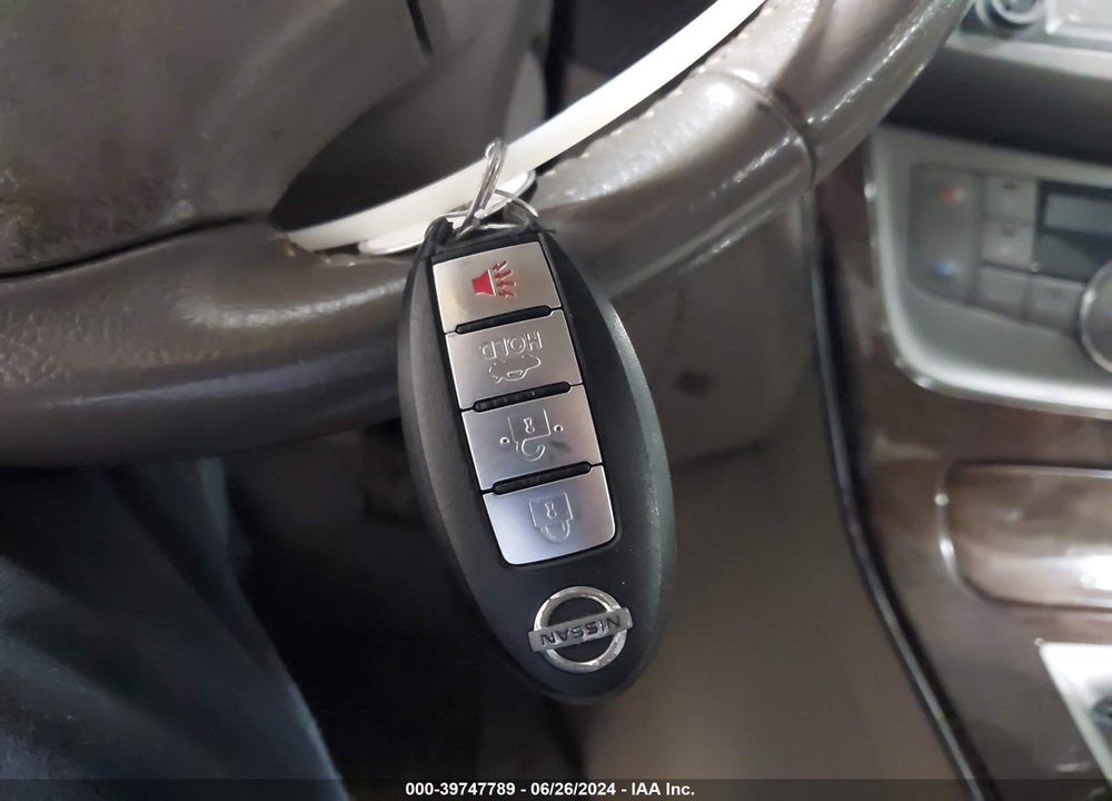2013 NISSAN SENTRA SL VIN: 3N1AB7AP6DL647534