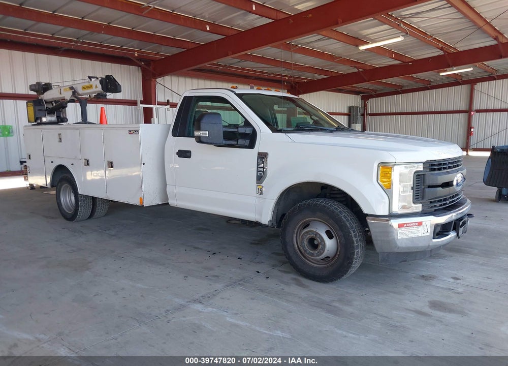 2017 FORD F-350 CHASSIS XL VIN: 1FDRF3G61HEC02311