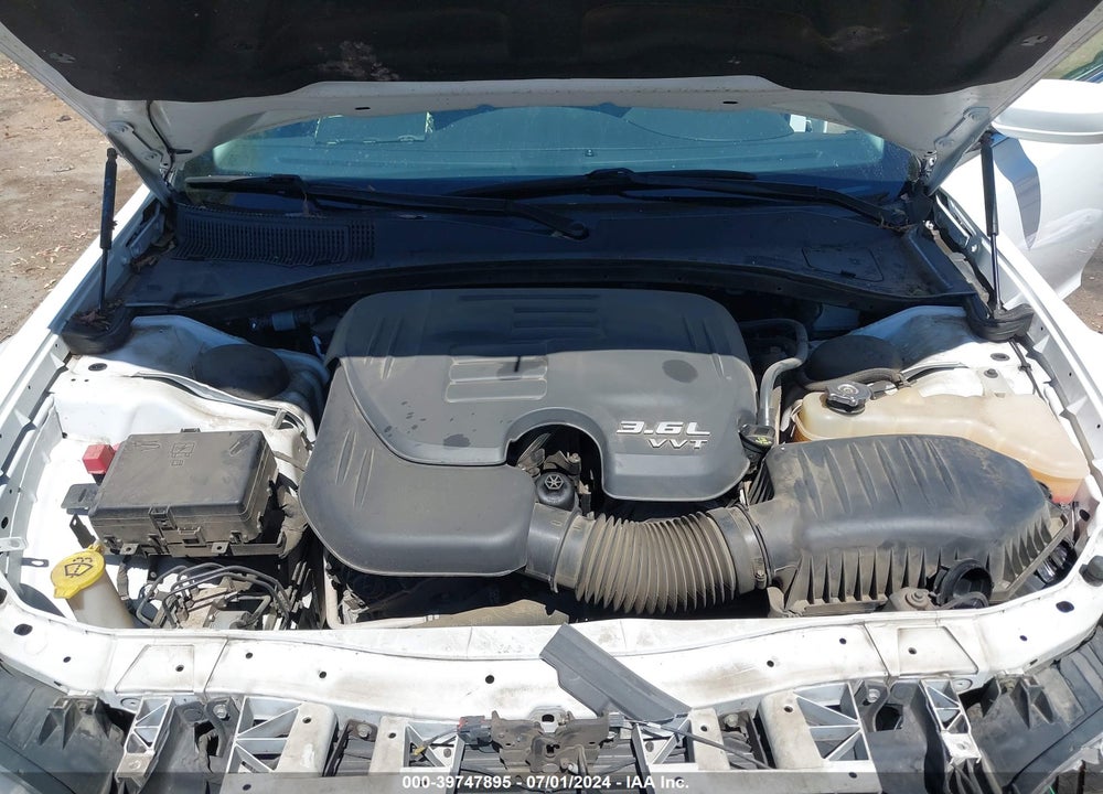 2017 CHRYSLER 300 LIMITED VIN: 2C3CCAAG8HH506385