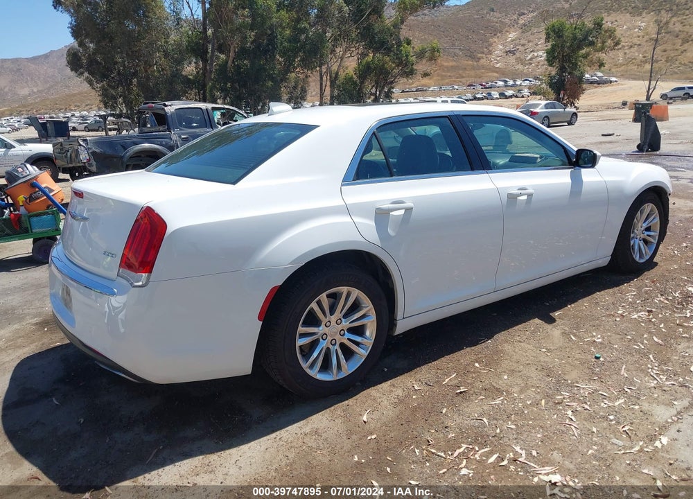 2017 CHRYSLER 300 LIMITED VIN: 2C3CCAAG8HH506385