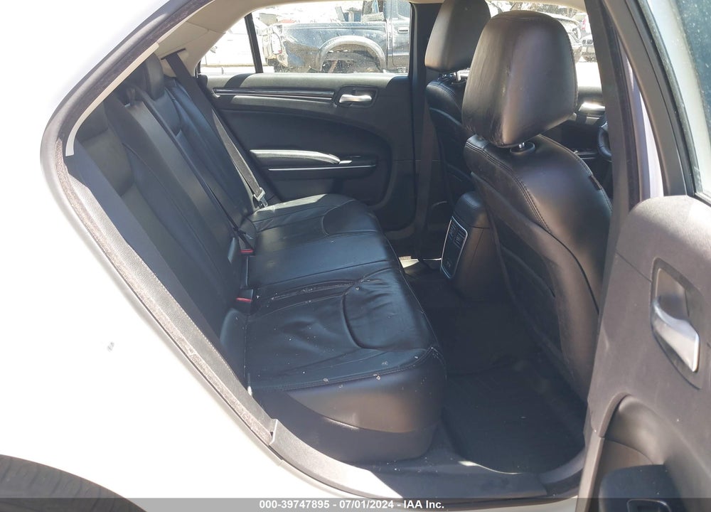 2017 CHRYSLER 300 LIMITED VIN: 2C3CCAAG8HH506385