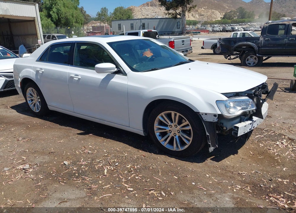 2017 CHRYSLER 300 LIMITED VIN: 2C3CCAAG8HH506385
