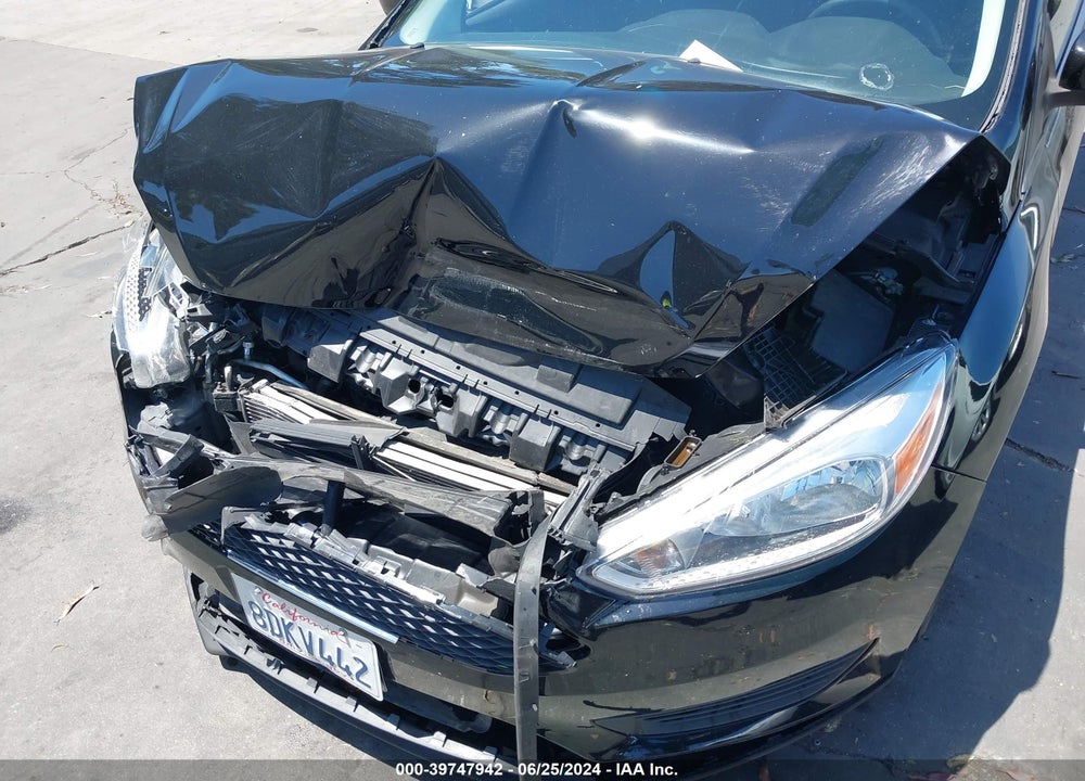 2018 FORD FOCUS SE VIN: 1FADP3K22JL236670