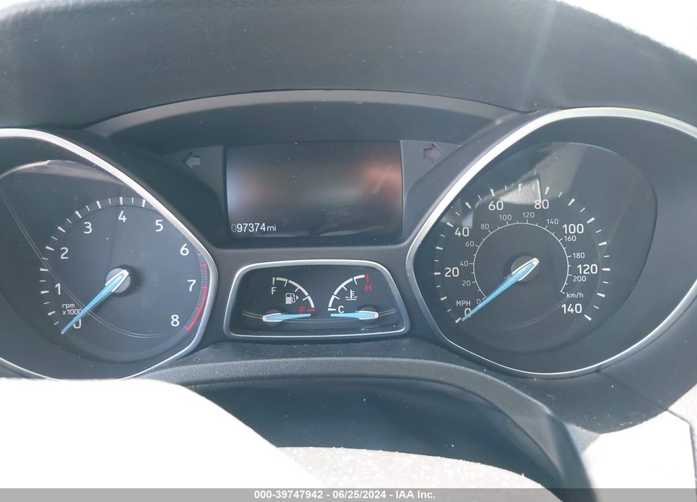 2018 FORD FOCUS SE VIN: 1FADP3K22JL236670