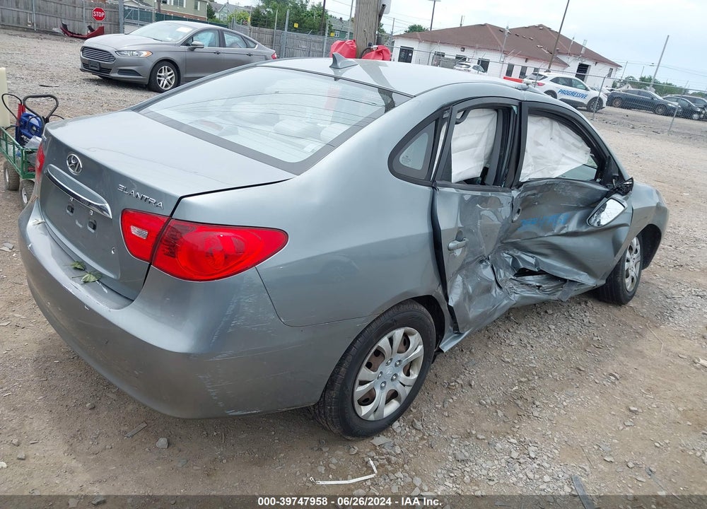 2010 HYUNDAI ELANTRA GLS VIN: KMHDU4AD4AU936255