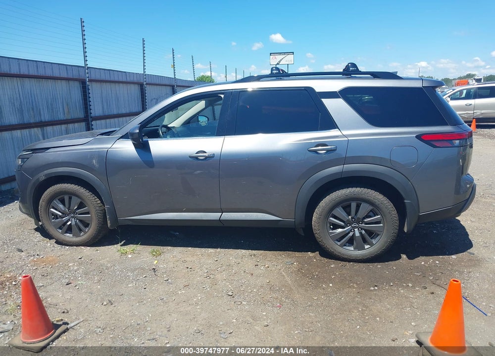 2022 NISSAN PATHFINDER SV 2WD VIN: 5N1DR3BA8NC253213
