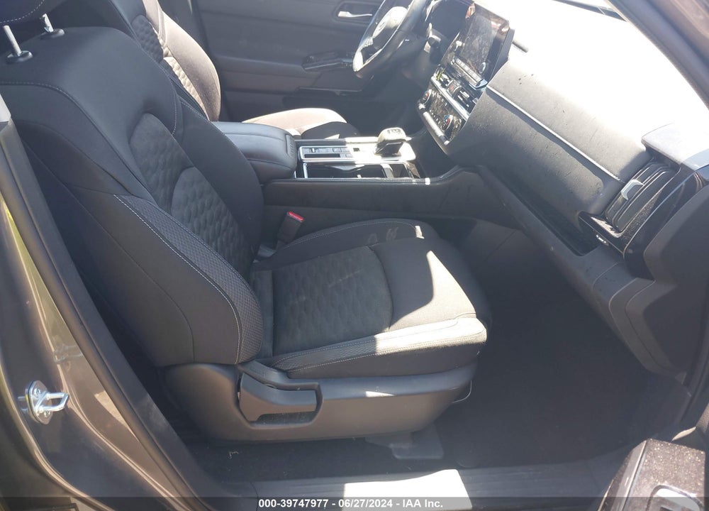 2022 NISSAN PATHFINDER SV 2WD VIN: 5N1DR3BA8NC253213