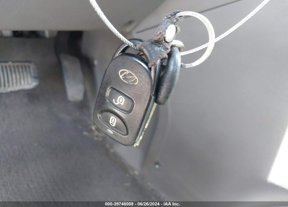 2008 HYUNDAI TUCSON GLS VIN: KM8JM12B88U875050