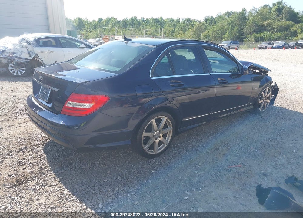 2012 MERCEDES-BENZ C 250 LUXURY/SPORT VIN: WDDGF4HBXCR220665