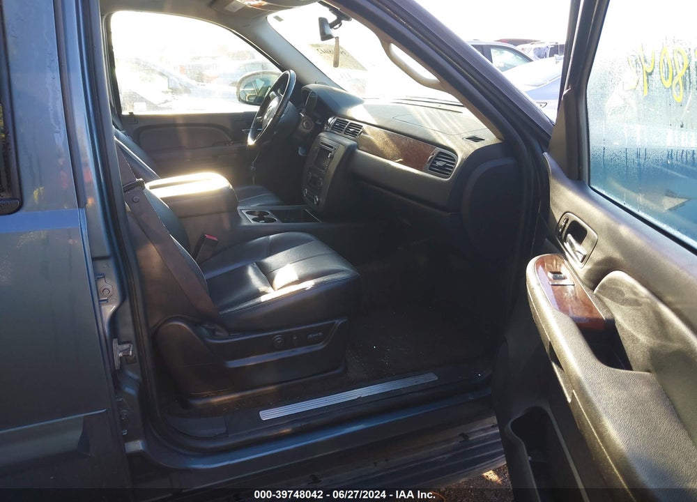 2008 GMC YUKON SLT VIN: 1GKFK13048J151049