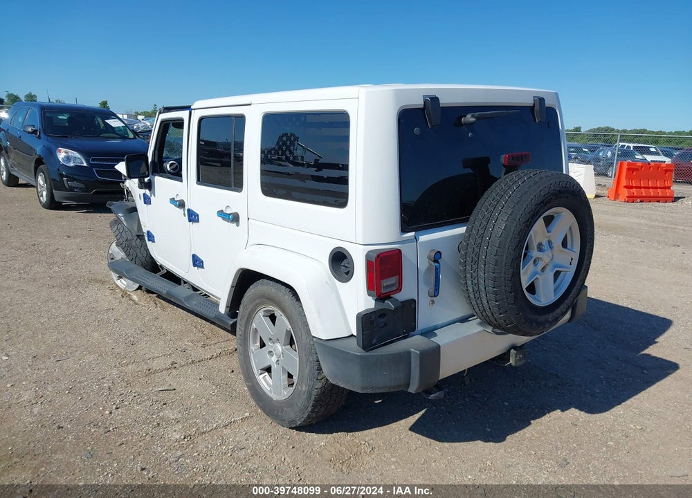 2015 JEEP WRANGLER UNLIMITED SAHARA VIN: 1C4BJWEG3FL674522