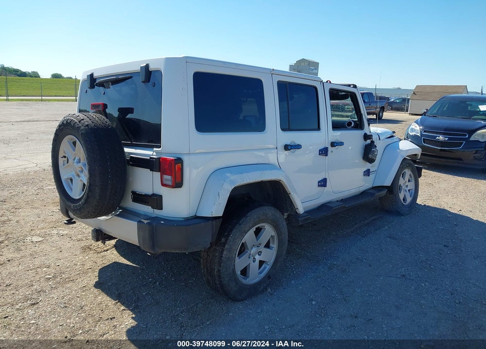2015 JEEP WRANGLER UNLIMITED SAHARA VIN: 1C4BJWEG3FL674522