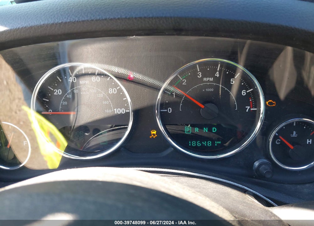 2015 JEEP WRANGLER UNLIMITED SAHARA VIN: 1C4BJWEG3FL674522