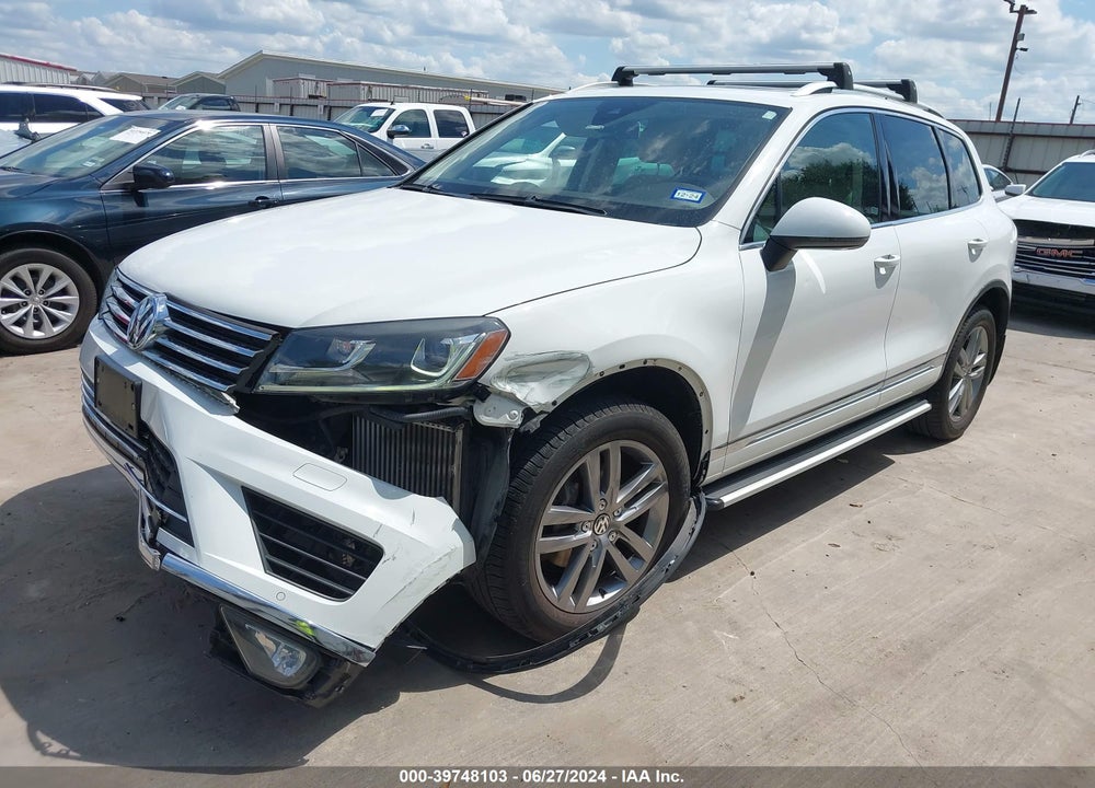 2016 VOLKSWAGEN TOUAREG TDI LUX VIN: WVGEP9BP2GD003769