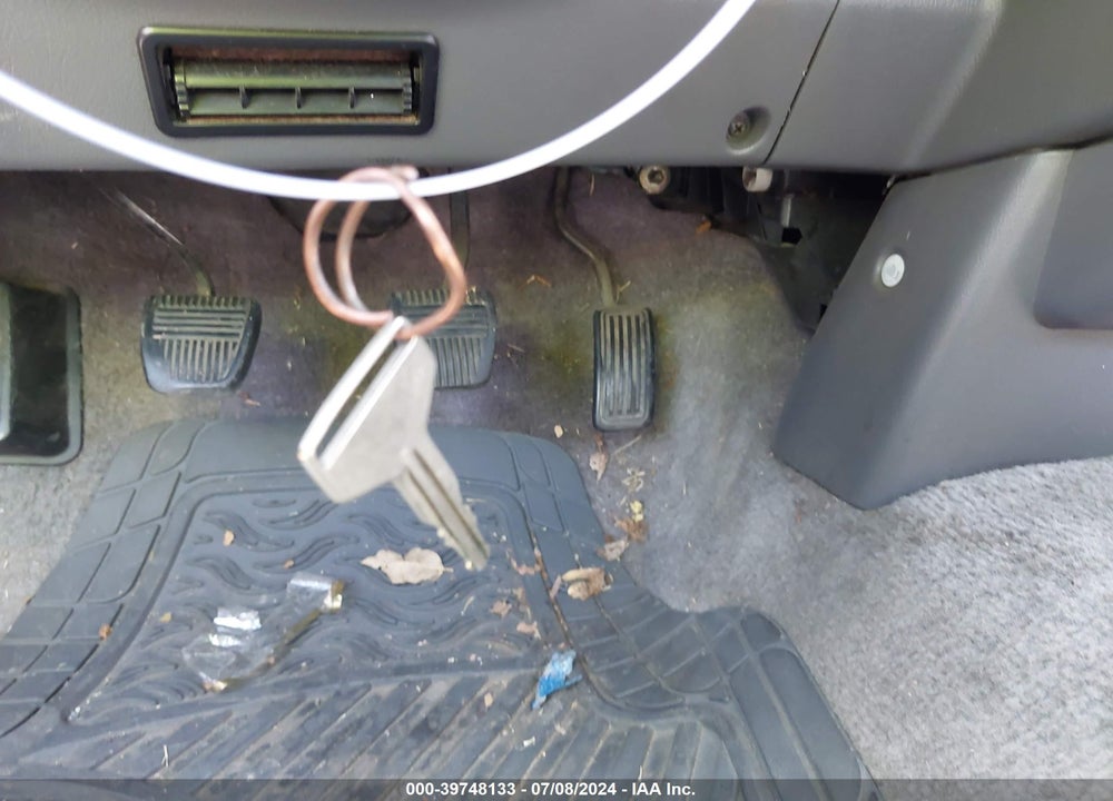 1992 TOYOTA PICKUP 1/2 TON SHORT WHLBASE STB VIN: 4TARN81A3NZ034382