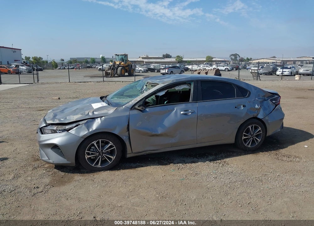 2023 KIA FORTE LXS VIN: 3KPF24AD2PE687187