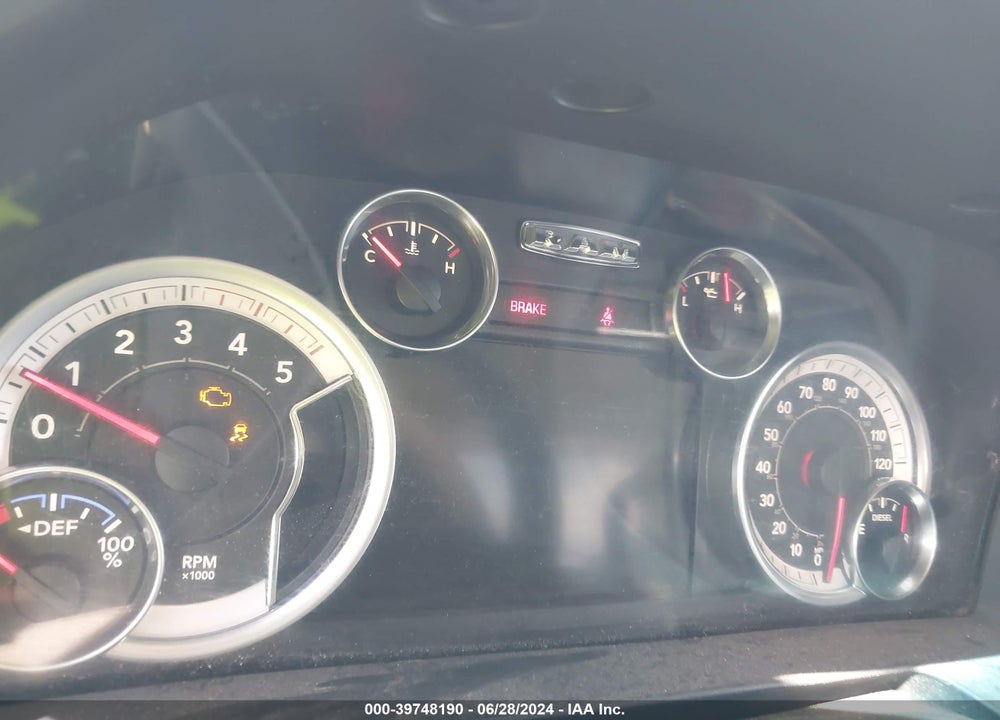 2015 RAM 5500 CHASSIS TRADESMAN/SLT VIN: 3C7WRNDL9FG594676
