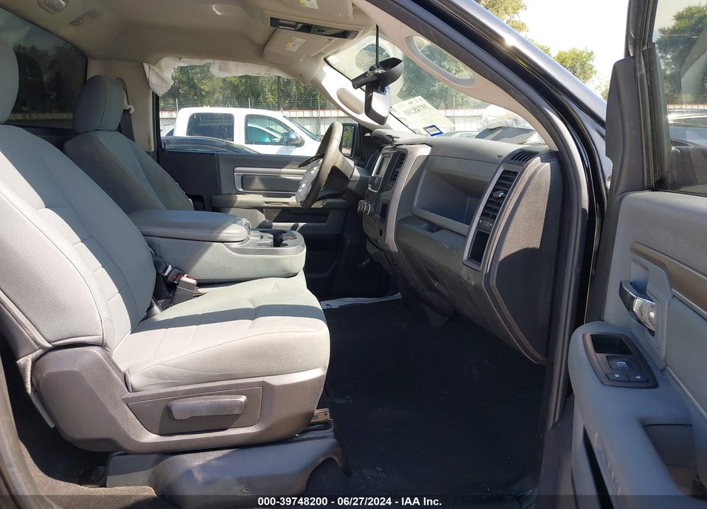 2014 RAM 1500 EXPRESS VIN: 3C6JR6AT4EG262684