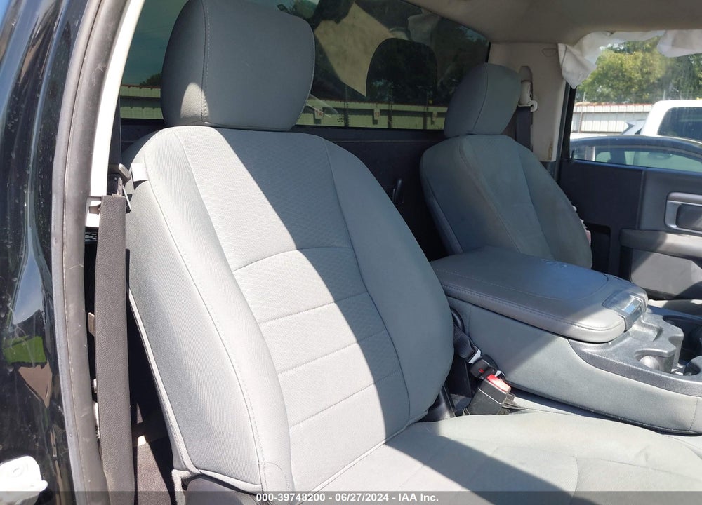 2014 RAM 1500 EXPRESS VIN: 3C6JR6AT4EG262684