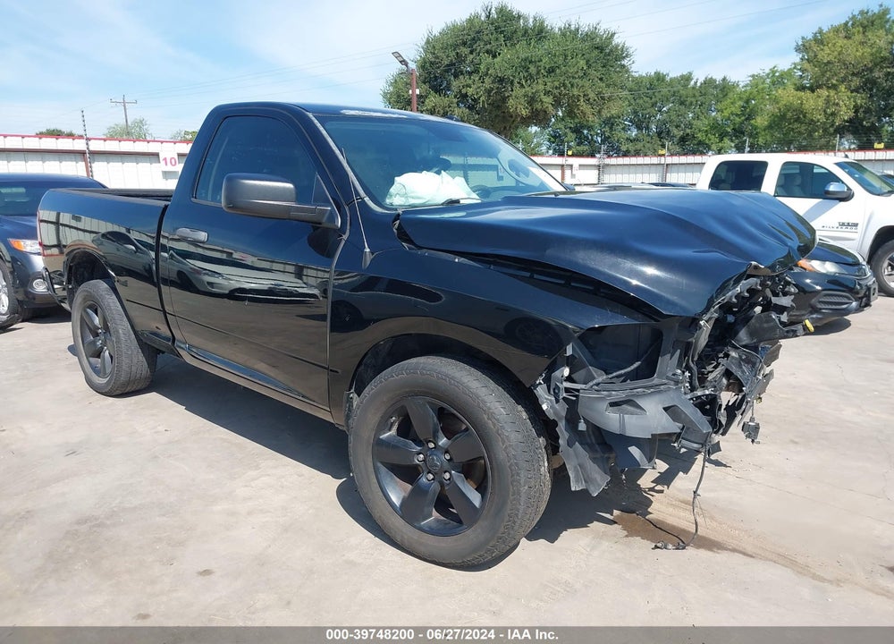 2014 RAM 1500 EXPRESS VIN: 3C6JR6AT4EG262684