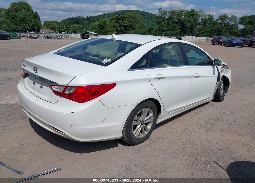 2011 HYUNDAI SONATA GLS VIN: 5NPEB4AC5BH169548
