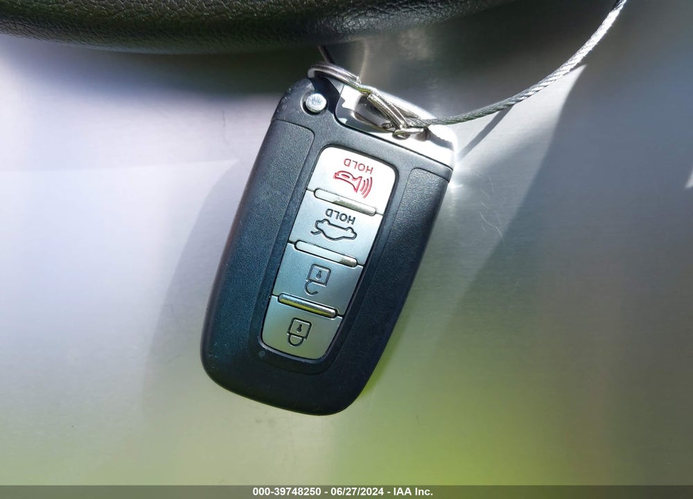 2015 HYUNDAI SONATA HYBRID VIN: KMHEC4A47FA135271