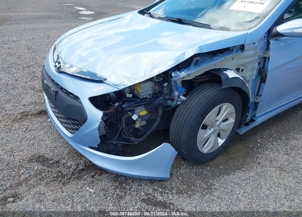 2015 HYUNDAI SONATA HYBRID VIN: KMHEC4A47FA135271