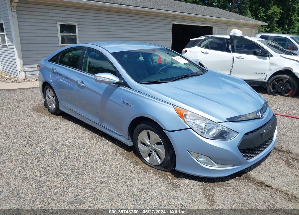 2015 HYUNDAI SONATA HYBRID VIN: KMHEC4A47FA135271