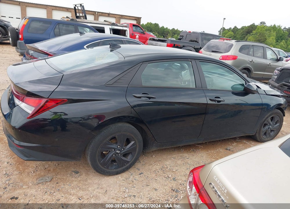 2021 HYUNDAI ELANTRA SEL VIN: 5NPLM4AGXMH018888