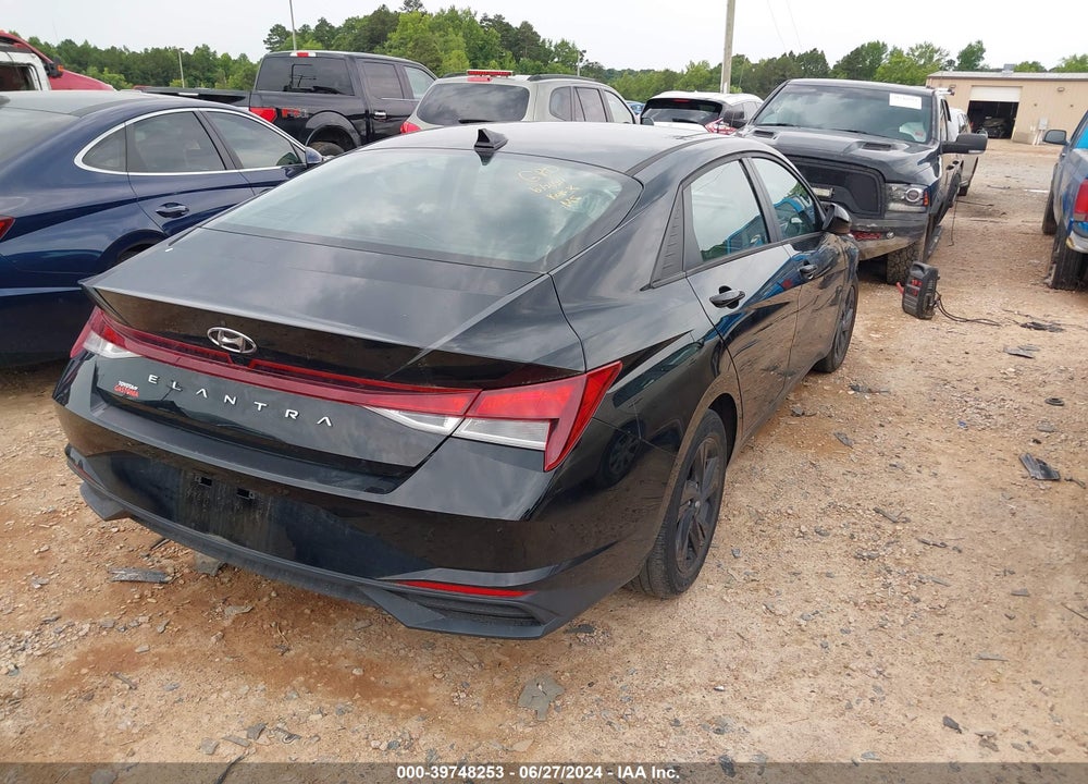 2021 HYUNDAI ELANTRA SEL VIN: 5NPLM4AGXMH018888