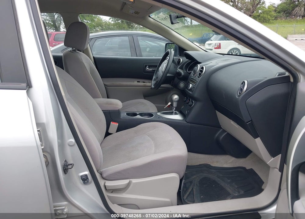 2013 NISSAN ROGUE S VIN: JN8AS5MV8DW600757