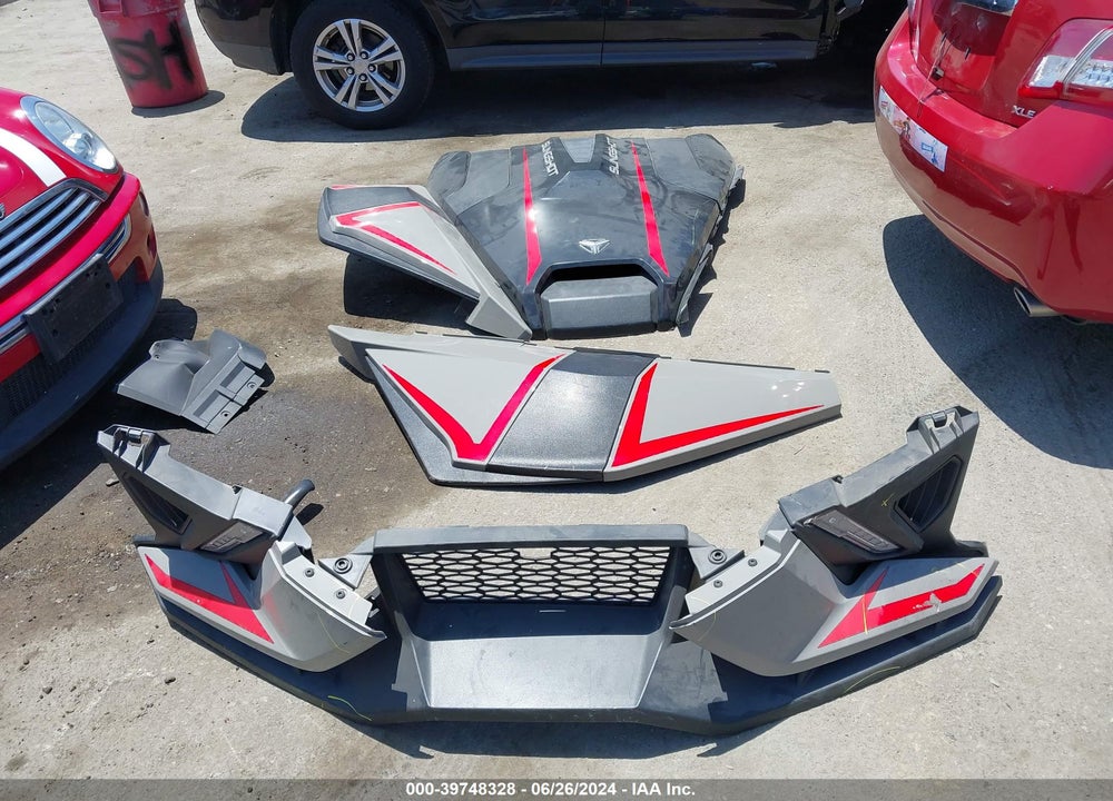 2022 POLARIS SLINGSHOT SLR VIN: 57XAAFHBXN8149641