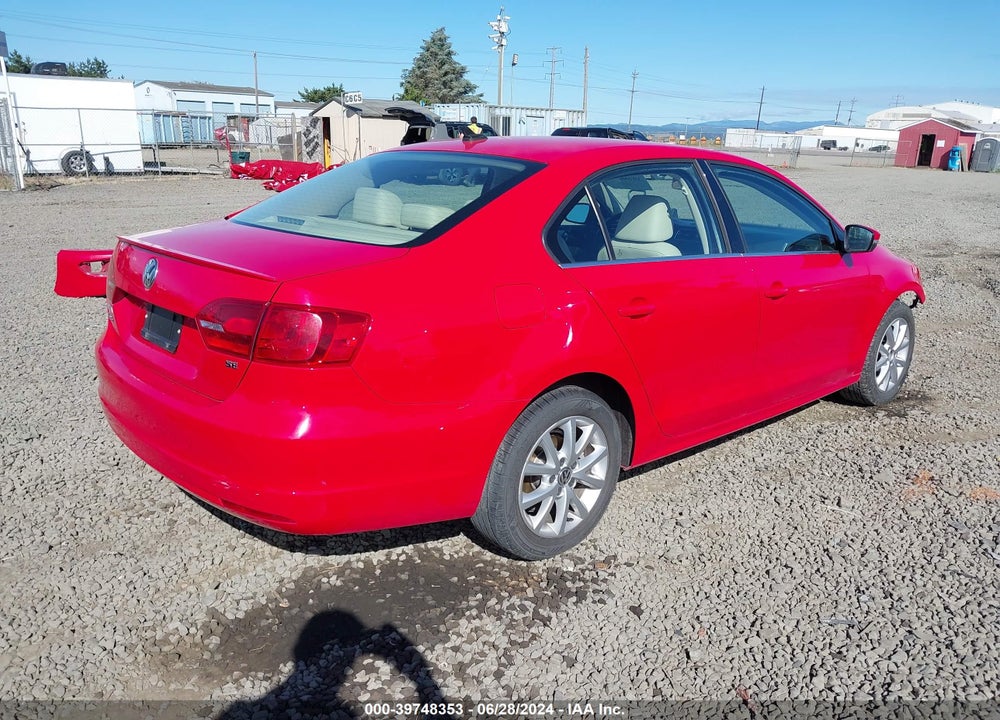 2014 VOLKSWAGEN JETTA 1.8T SE VIN: 3VWD17AJ8EM399787