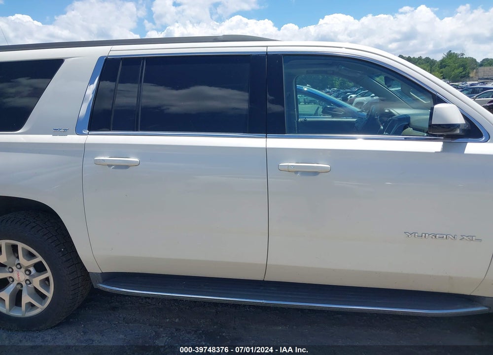 2015 GMC YUKON XL 1500 SLT VIN: 1GKS2HKC9FR599742