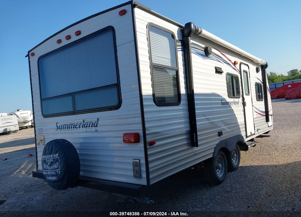 2015 KEYSTONE SUMMERLAND M-2020QB VIN: 4YDT20224F3150395