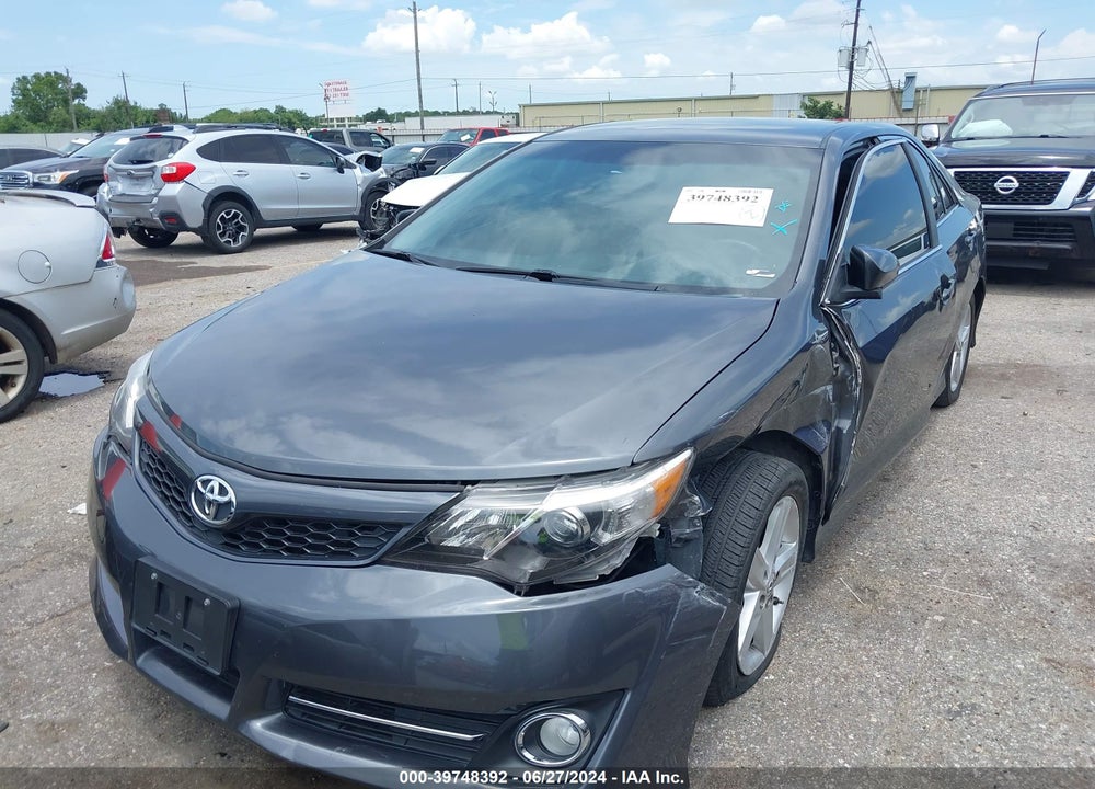 2014 TOYOTA CAMRY SE VIN: 4T1BF1FK8EU411650