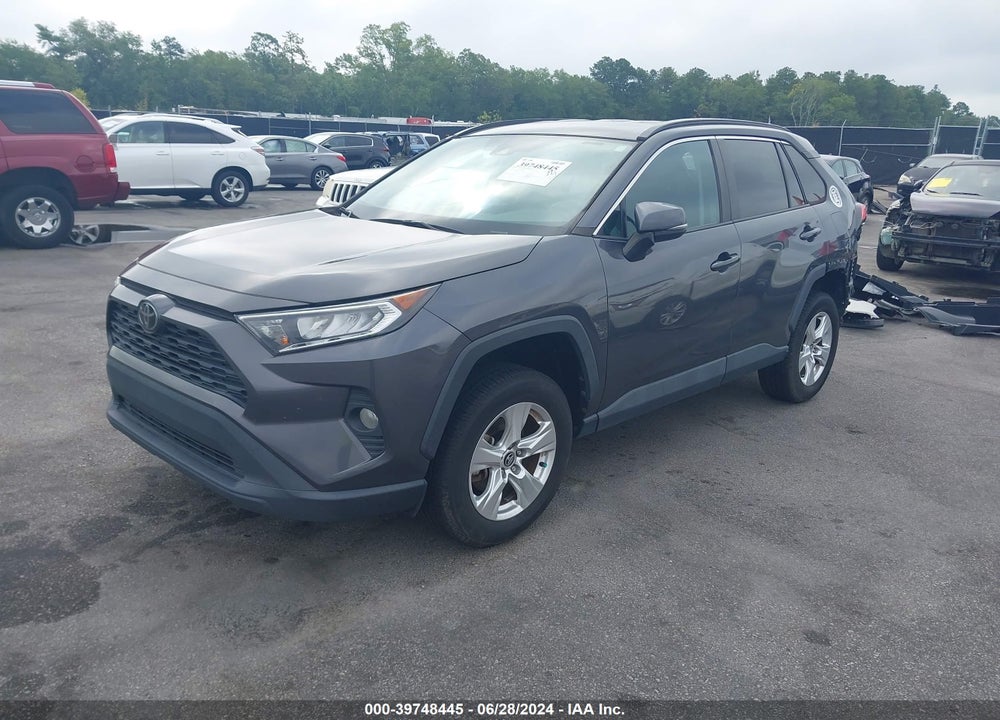 2020 TOYOTA RAV4 XLE VIN: 2T3W1RFV4LW065156