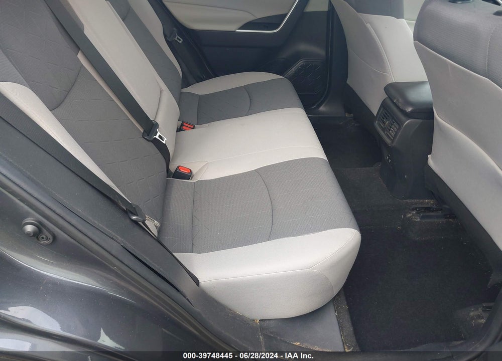 2020 TOYOTA RAV4 XLE VIN: 2T3W1RFV4LW065156