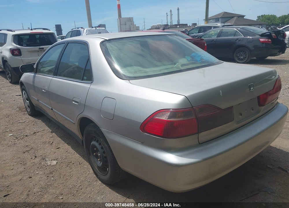 1998 HONDA ACCORD LX VIN: 1HGCG5649WA040176