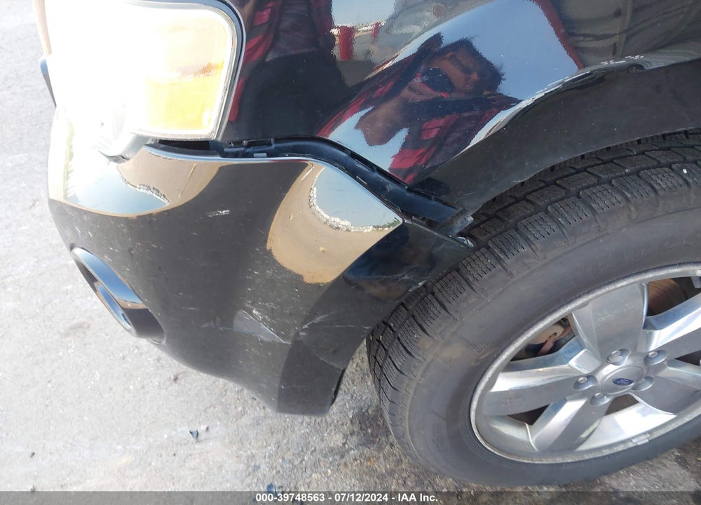 2008 FORD ESCAPE LIMITED VIN: 1FMCU94118KB84093